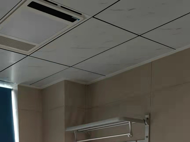 衛(wèi)生間吊頂裝修材料有哪些？如何挑選適合自己的廚衛(wèi)吊頂(圖1)