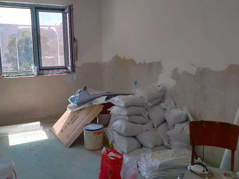 靠近衛(wèi)生間的乳膠漆墻面發(fā)霉怎么處理？墻壁發(fā)霉能徹底解決嗎？