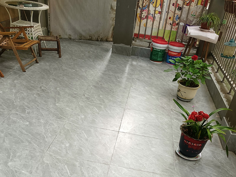 二手房地面翻新瓷磚美縫多少錢？地磚美縫裝飾步驟流程介紹(圖1)