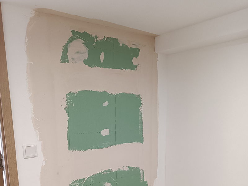  清水房墻面可以直接貼墻紙嗎？你要注意了