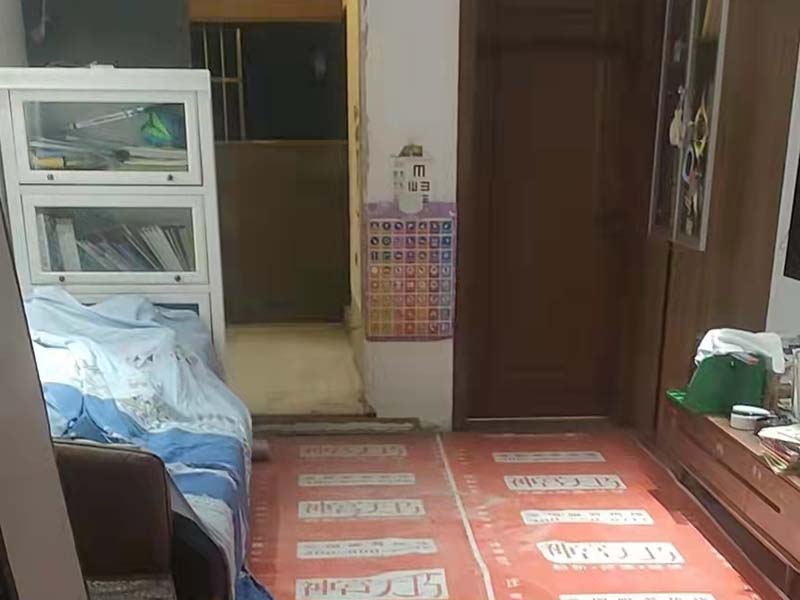 客廳屏風(fēng)隔斷玄關(guān)柜裝修，現(xiàn)在流行這樣裝實用又好看！(圖5)