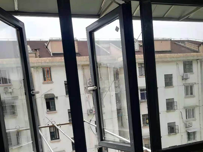 封陽臺裝修一般要花費(fèi)多少錢？(圖5)