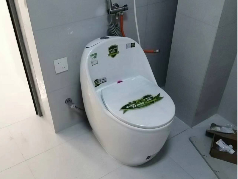 如何避免墻磚和地磚粘貼不牢固或空鼓現(xiàn)象(圖2) 如何避免墻磚和地磚粘貼不牢固或空鼓現(xiàn)象(圖2)