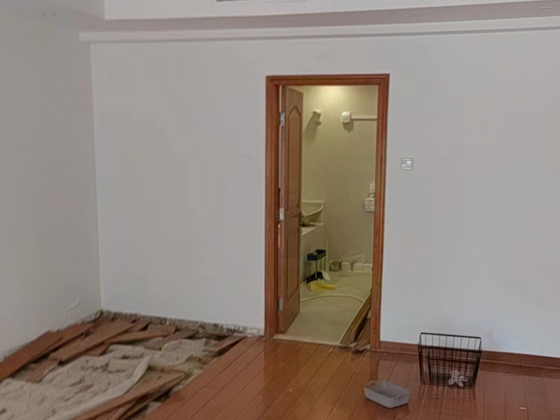 臥室門和門框縫隙大怎么辦(圖2) 臥室門和門框縫隙大怎么辦(圖2)