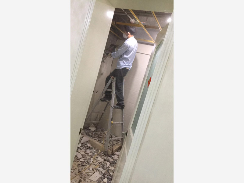 墻磚空鼓脫落補(bǔ)救的辦法(圖2) 墻磚空鼓脫落補(bǔ)救的辦法(圖2)